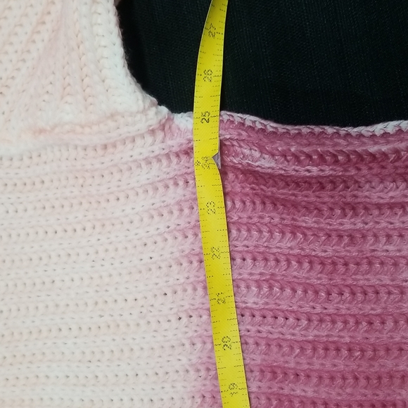 Macaron Ombre V Neckline Knitted Sweater. M - Picture 10 of 13